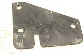 POLARIS MAGNUM 425 4X4 96 ENGINE MOTOR MOUNT BRACKET RETAINER 5211431-067 36998