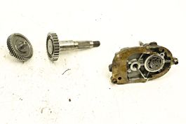 POLARIS SPORTSMAN 90 01 TRANSMISSION DRIVE SHAFTS COVER GEARS 44187