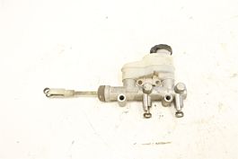 JOHN DEERE GATOR 825I 11 BRAKE MASTER CYLINDER AM143852 46831