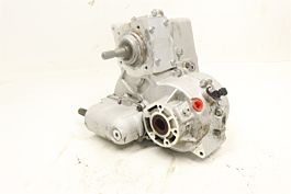 NEW HOLLAND RUSTLER 850 18 TRANSMISSION MAIN GEARCASE 633701G16 46778